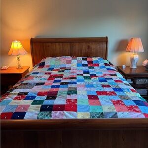 Vintage Handmade Patchwork Quilt with Multicolor Design